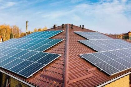 How Do Solar Energy Solutions Help Homeowners Reduce Dependence on Traditional Utility Power