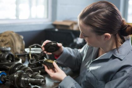 Why 4 Wheel Parts Is the Best Place To Buy AMP Research Power Steps