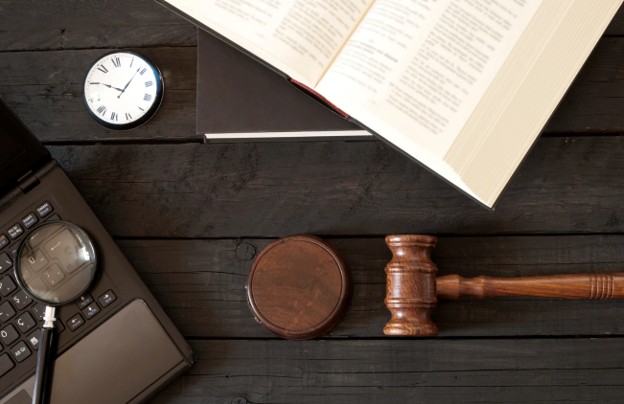 5 Ways Established Houston Law Firms Handle Injury Cases Differently Than Newer Operations