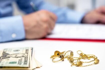 Should You Pawn or Sell Your Gold