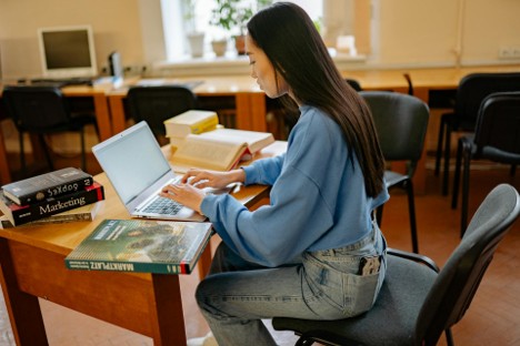 Proven Strategies to Simplify and Speed Up Your Bachelor’s Degree Journey