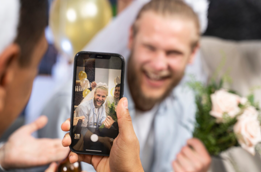 5 Creative Ways to Use Digitized Family Photos at a Wedding Reception