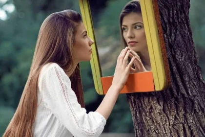 Mirror Obsession