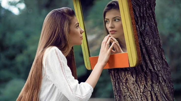 Mirror Obsession
