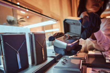 What That Jewelry in Your Drawer Is Actually Worth Right Now