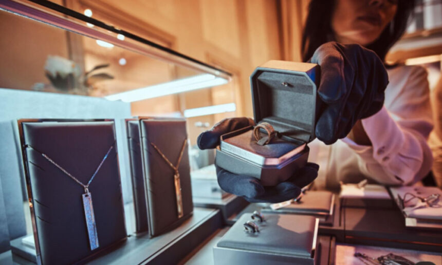 What That Jewelry in Your Drawer Is Actually Worth Right Now